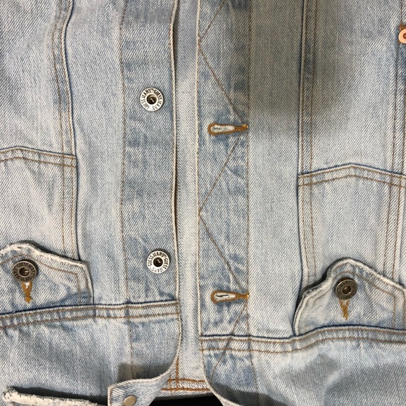 Guess Jean Jacket Light Wash - Picture 3 of 5